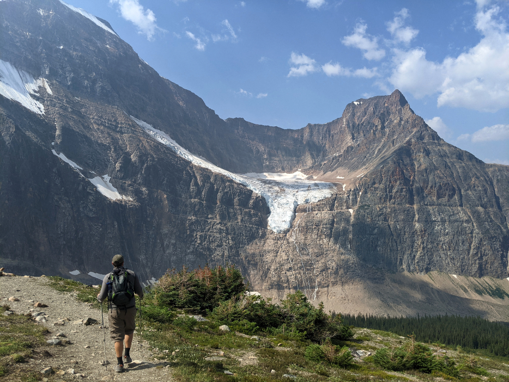 Cavell Meadows Trail: Moderate Hike, Epic Views & Wildlife in Jasper